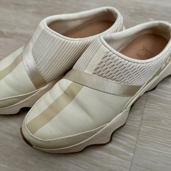 Sorel Kinetic Impact II Mule Sneakers, slip on, Bleached Ceramic Chalk Size 7.5 - Picture 3 of 8